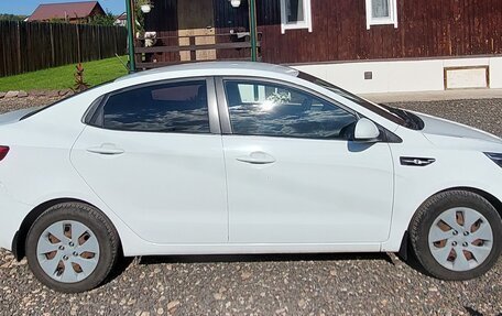 KIA Rio III рестайлинг, 2014 год, 650 000 рублей, 2 фотография