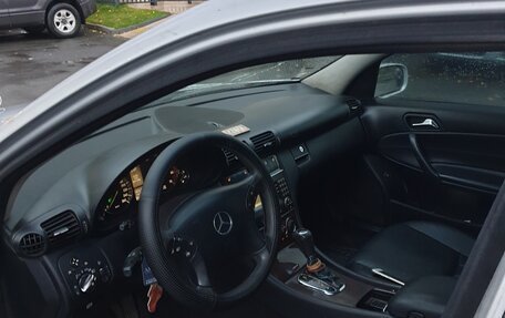 Mercedes-Benz C-Класс, 2004 год, 1 000 000 рублей, 10 фотография