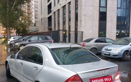 Mercedes-Benz C-Класс, 2004 год, 1 000 000 рублей, 7 фотография