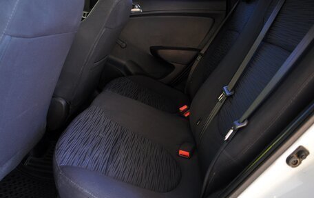 Hyundai Solaris II рестайлинг, 2015 год, 1 149 000 рублей, 13 фотография