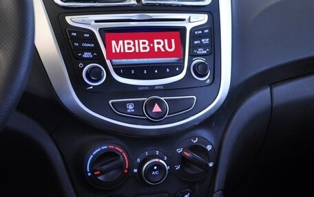 Hyundai Solaris II рестайлинг, 2015 год, 1 149 000 рублей, 14 фотография