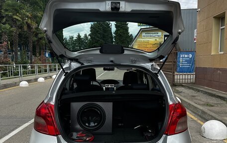 Toyota Yaris III рестайлинг, 2008 год, 600 000 рублей, 4 фотография
