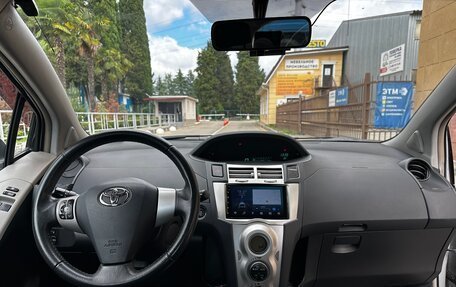 Toyota Yaris III рестайлинг, 2008 год, 600 000 рублей, 7 фотография