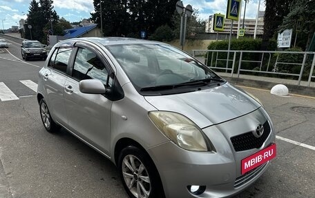 Toyota Yaris III рестайлинг, 2008 год, 600 000 рублей, 5 фотография
