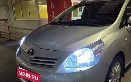 Toyota Verso I, 2011 год, 1 490 000 рублей, 3 фотография