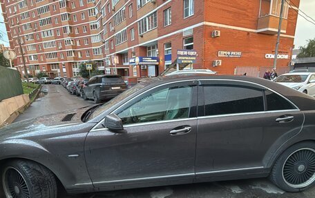 Mercedes-Benz S-Класс, 2012 год, 1 800 000 рублей, 3 фотография