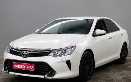 Toyota Camry, 2017 год, 1 995 000 рублей, 1 фотография