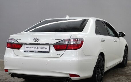 Toyota Camry, 2017 год, 1 995 000 рублей, 5 фотография