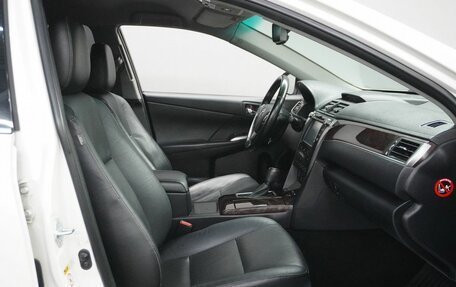 Toyota Camry, 2017 год, 1 995 000 рублей, 11 фотография