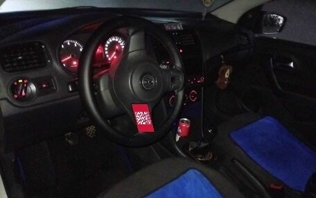 Volkswagen Polo VI (EU Market), 2013 год, 650 000 рублей, 17 фотография