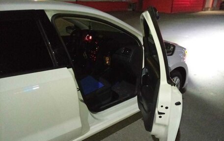 Volkswagen Polo VI (EU Market), 2013 год, 650 000 рублей, 20 фотография