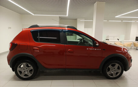 Renault Sandero II рестайлинг, 2018 год, 1 039 000 рублей, 5 фотография