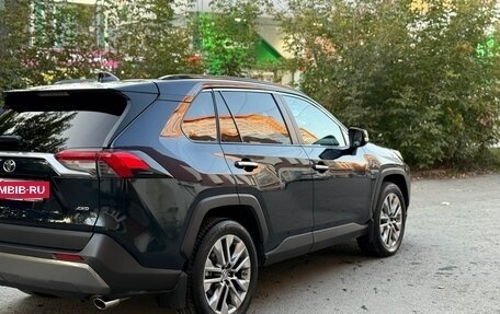 Toyota RAV4, 2020 год, 3 900 000 рублей, 11 фотография