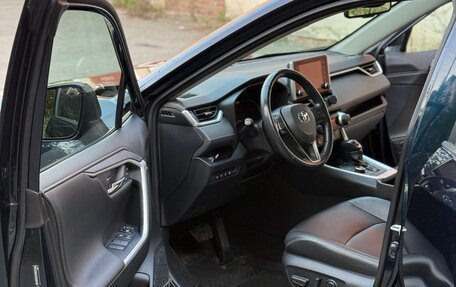 Toyota RAV4, 2020 год, 3 900 000 рублей, 26 фотография