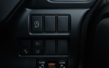 Toyota Noah III, 2019 год, 2 129 000 рублей, 23 фотография