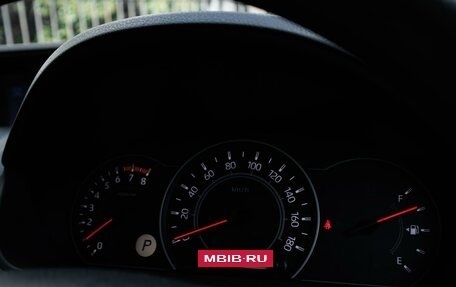 Toyota Noah III, 2019 год, 2 129 000 рублей, 21 фотография