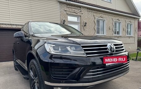 Volkswagen Touareg III, 2015 год, 3 750 000 рублей, 2 фотография