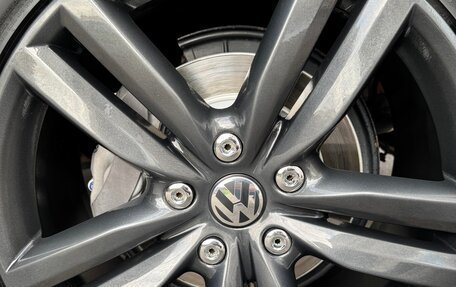 Volkswagen Touareg III, 2015 год, 3 750 000 рублей, 14 фотография
