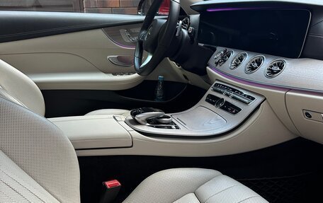 Mercedes-Benz E-Класс, 2017 год, 5 000 000 рублей, 7 фотография