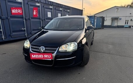 Volkswagen Jetta VI, 2010 год, 750 000 рублей, 3 фотография