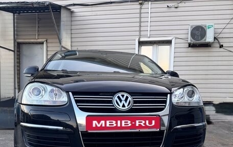 Volkswagen Jetta VI, 2010 год, 750 000 рублей, 4 фотография