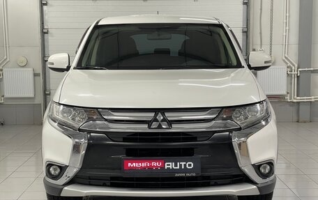 Mitsubishi Outlander III рестайлинг 3, 2015 год, 1 749 000 рублей, 2 фотография