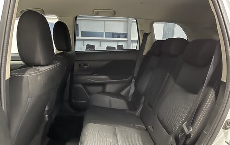 Mitsubishi Outlander III рестайлинг 3, 2015 год, 1 749 000 рублей, 22 фотография
