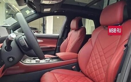 Genesis GV70, 2025 год, 7 300 000 рублей, 12 фотография