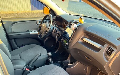 KIA Sportage II, 2009 год, 1 300 000 рублей, 19 фотография