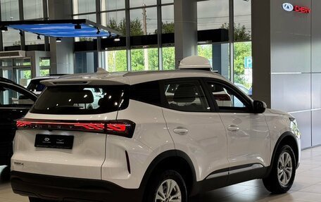 Chery Tiggo 4 I рестайлинг, 2025 год, 2 099 000 рублей, 4 фотография
