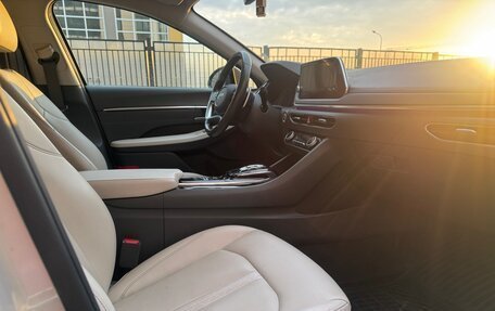 Hyundai Sonata VIII, 2019 год, 2 250 000 рублей, 18 фотография