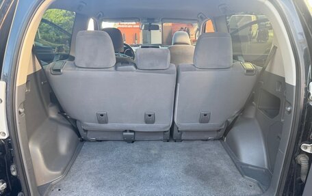 Toyota Land Cruiser Prado 150 рестайлинг 2, 2010 год, 2 000 000 рублей, 15 фотография