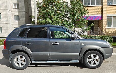 Hyundai Tucson III, 2008 год, 900 000 рублей, 3 фотография