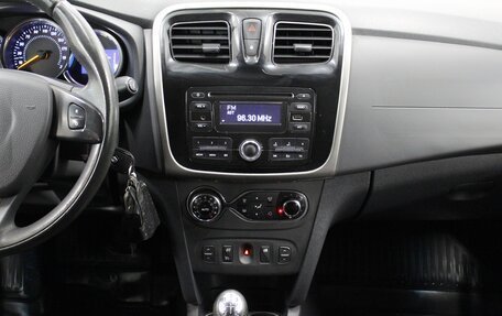 Renault Sandero II рестайлинг, 2016 год, 890 000 рублей, 12 фотография