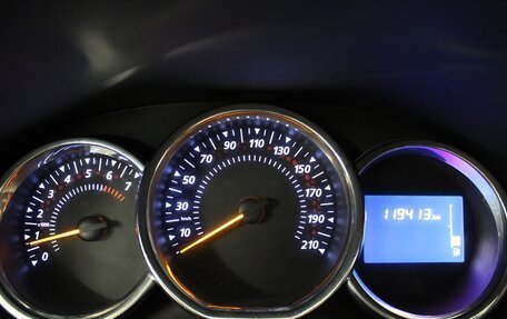 Renault Sandero II рестайлинг, 2016 год, 890 000 рублей, 11 фотография