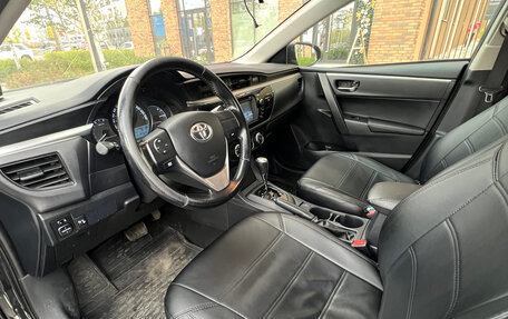 Toyota Corolla, 2015 год, 1 300 000 рублей, 6 фотография