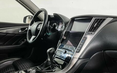 Infiniti Q50 I рестайлинг, 2016 год, 2 599 900 рублей, 12 фотография