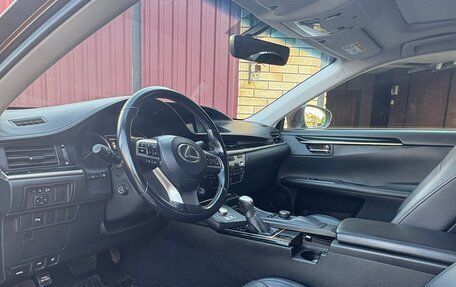 Lexus ES VII, 2016 год, 2 600 000 рублей, 15 фотография