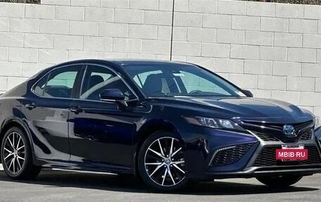 Toyota Camry, 2022 год, 2 900 000 рублей, 3 фотография