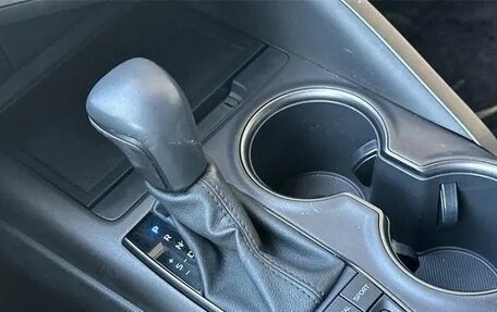 Toyota Camry, 2022 год, 2 900 000 рублей, 18 фотография
