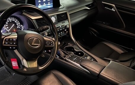 Lexus RX IV рестайлинг, 2020 год, 5 500 000 рублей, 9 фотография