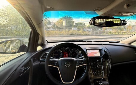 Opel Astra J, 2012 год, 790 000 рублей, 11 фотография