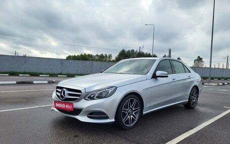 Mercedes-Benz E-Класс, 2013 год, 2 650 000 рублей, 2 фотография