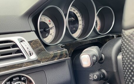 Mercedes-Benz E-Класс, 2013 год, 2 650 000 рублей, 15 фотография