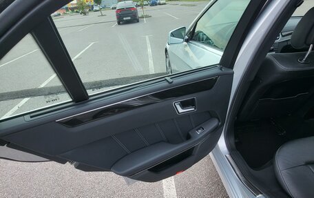 Mercedes-Benz E-Класс, 2013 год, 2 650 000 рублей, 26 фотография