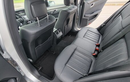 Mercedes-Benz E-Класс, 2013 год, 2 650 000 рублей, 29 фотография