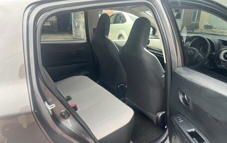 Toyota Vitz, 2013 год, 800 000 рублей, 10 фотография