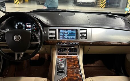 Jaguar XF I рестайлинг, 2011 год, 1 150 000 рублей, 20 фотография