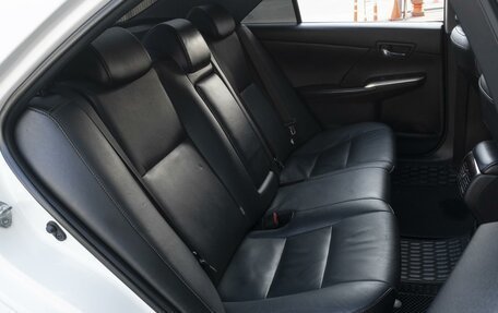 Toyota Camry, 2017 год, 2 299 000 рублей, 7 фотография