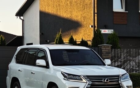 Lexus LX III, 2017 год, 8 000 000 рублей, 1 фотография